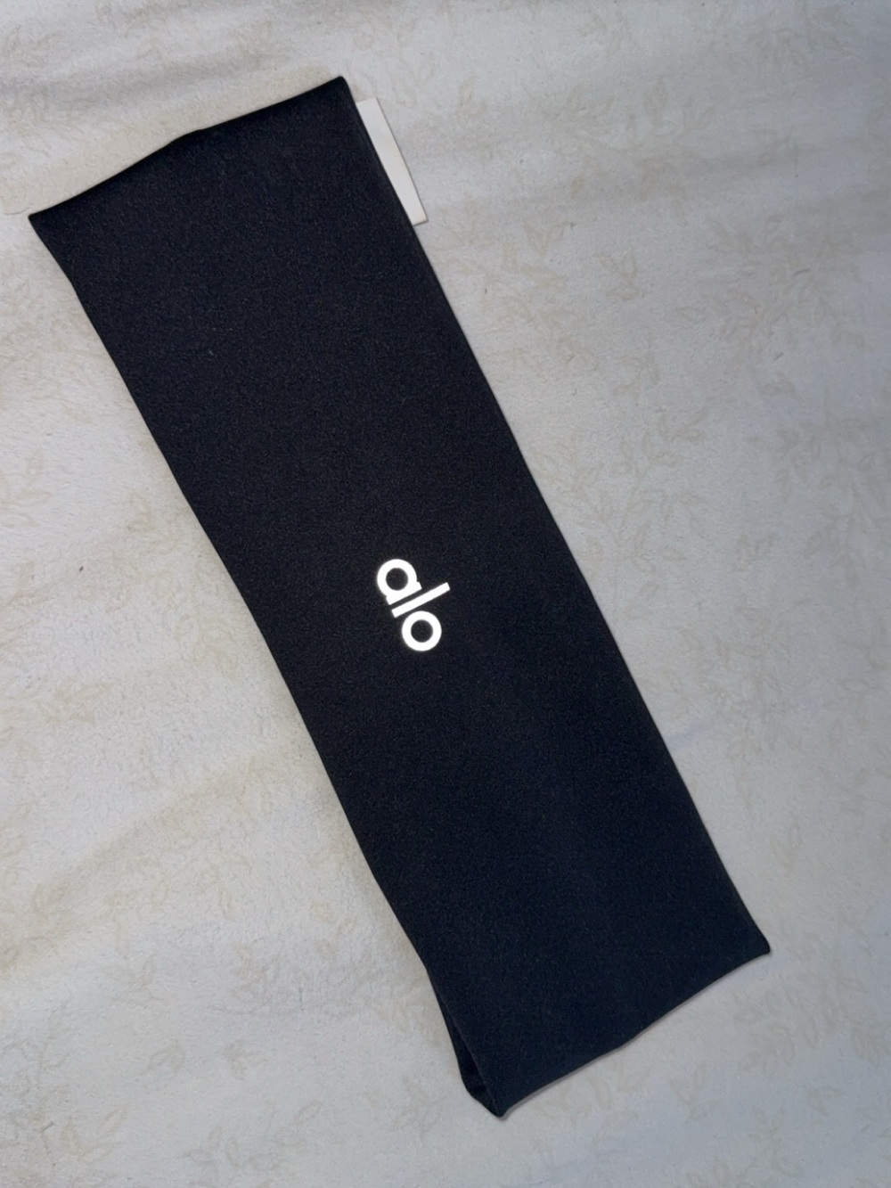 ALO Yoga Black Headband One Size New Without Tags